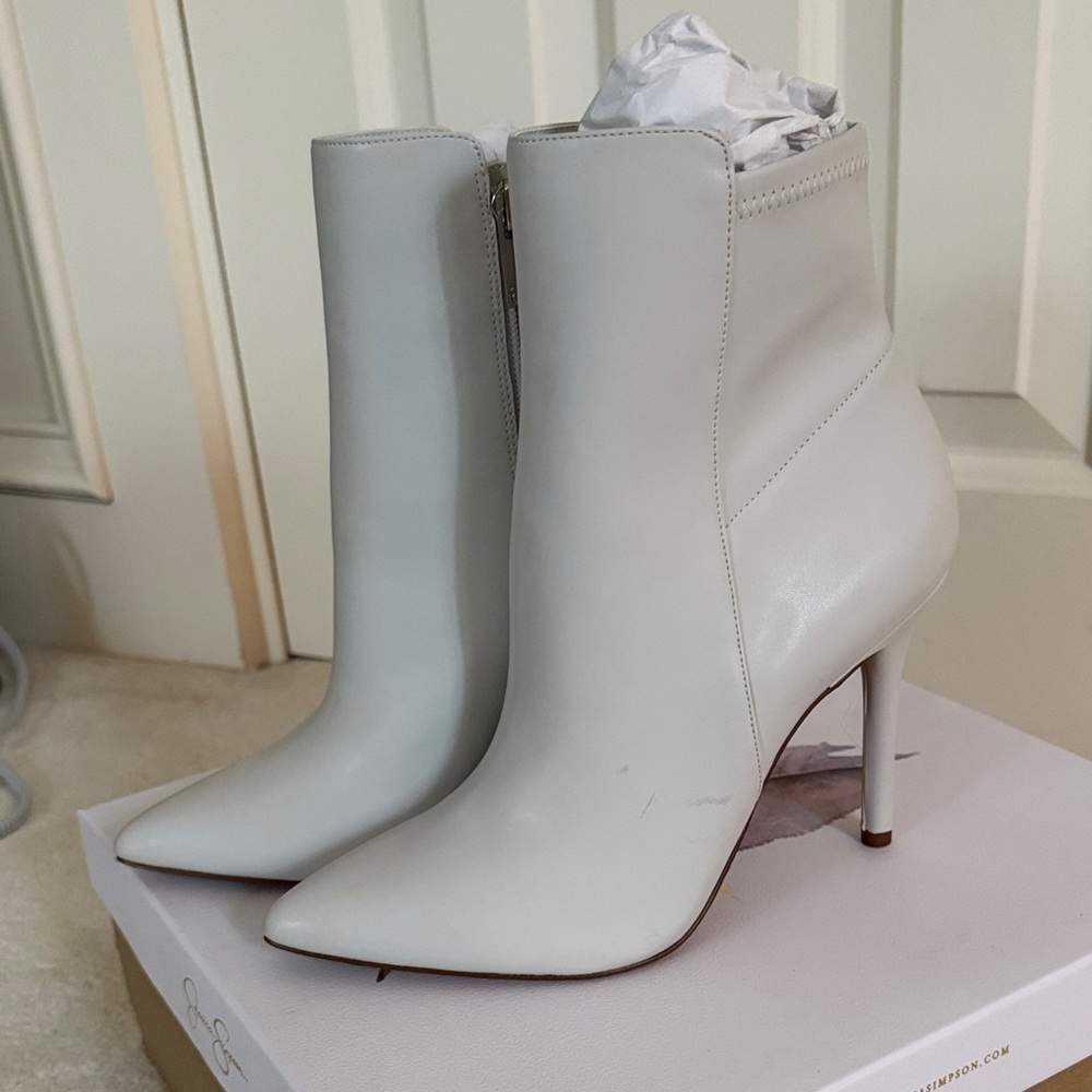 Elegant Off White Ankle Boots